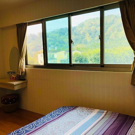 Chong Er Ya She Homestay Чичи Номер фото